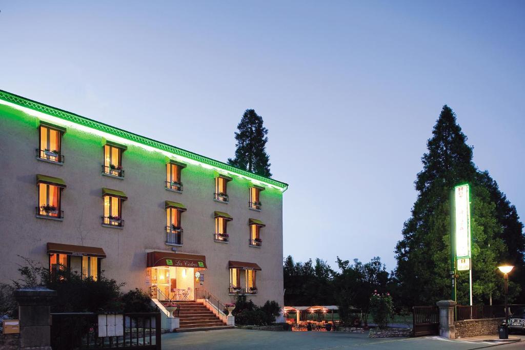 Logis Hotel Restaurant Les Cedres Жоаюз Екстериор снимка